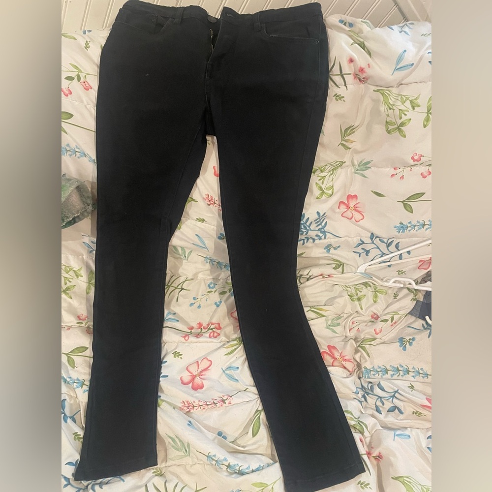 UH Denim. Black Skinny Jeans